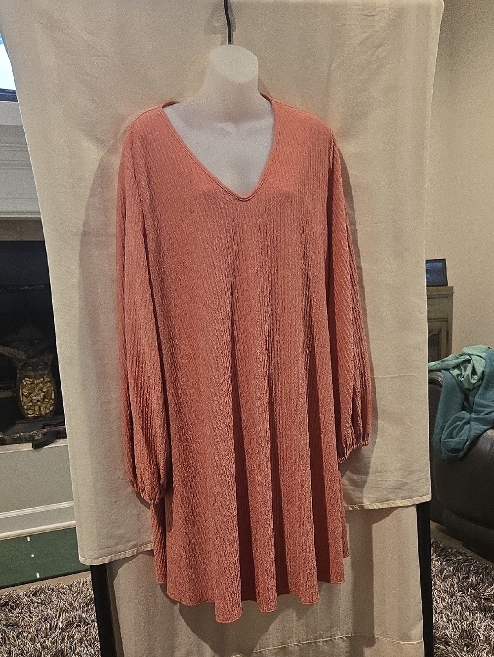 SHEIN Dusty Rose V-Neck Long Sleeve Textured Tunic Dress